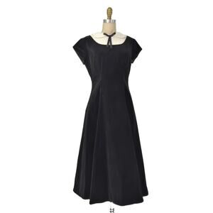 J. Peterman Velvet Peter Pan Collar Midi Dress Womens size 4 Black/Ivory Retro